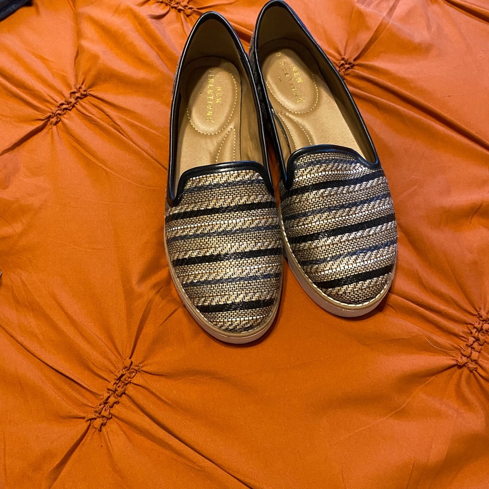 New Directions Black and Gold Striped Loafers